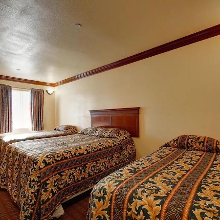 Welcome Inn Инглвуд Экстерьер фото